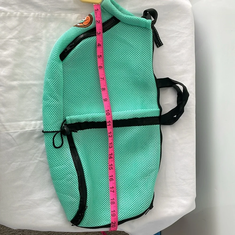 AWoof adjustable cat grooming bag